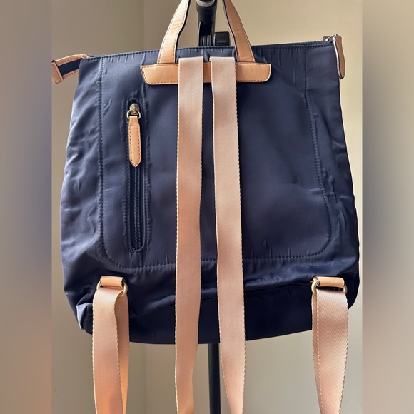 Small Backpack - Picture 4 of 4